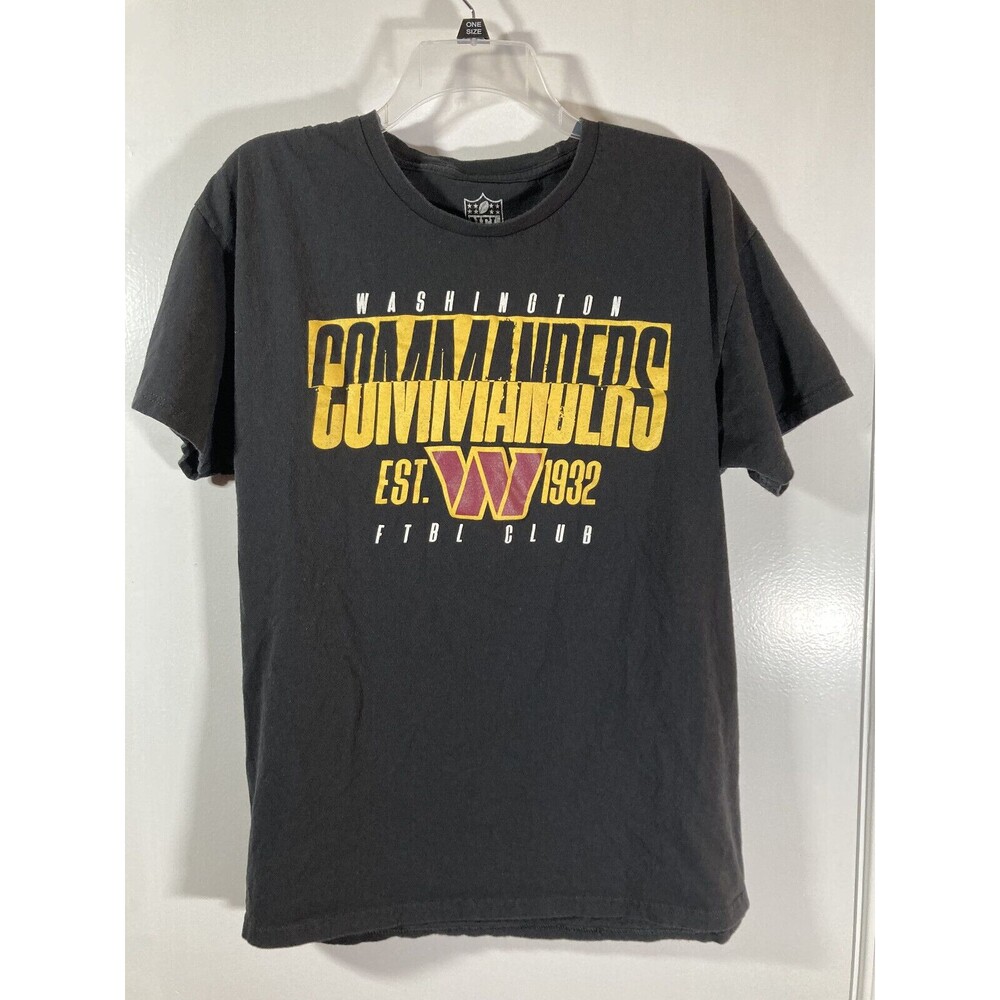 NFL Washington Commanders Football Club • Short Sleeve Black Tee T-Shirt (L) EUC